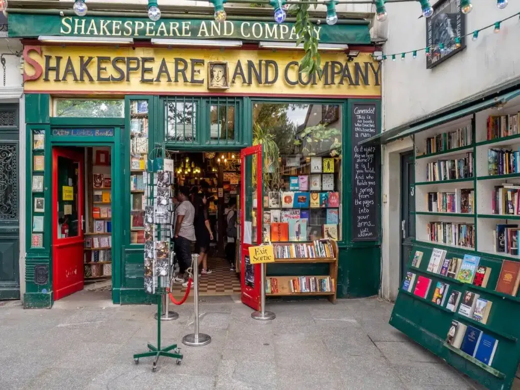 Shakespeare and Company: Ένας παράδεισος για βιβλιοφάγους